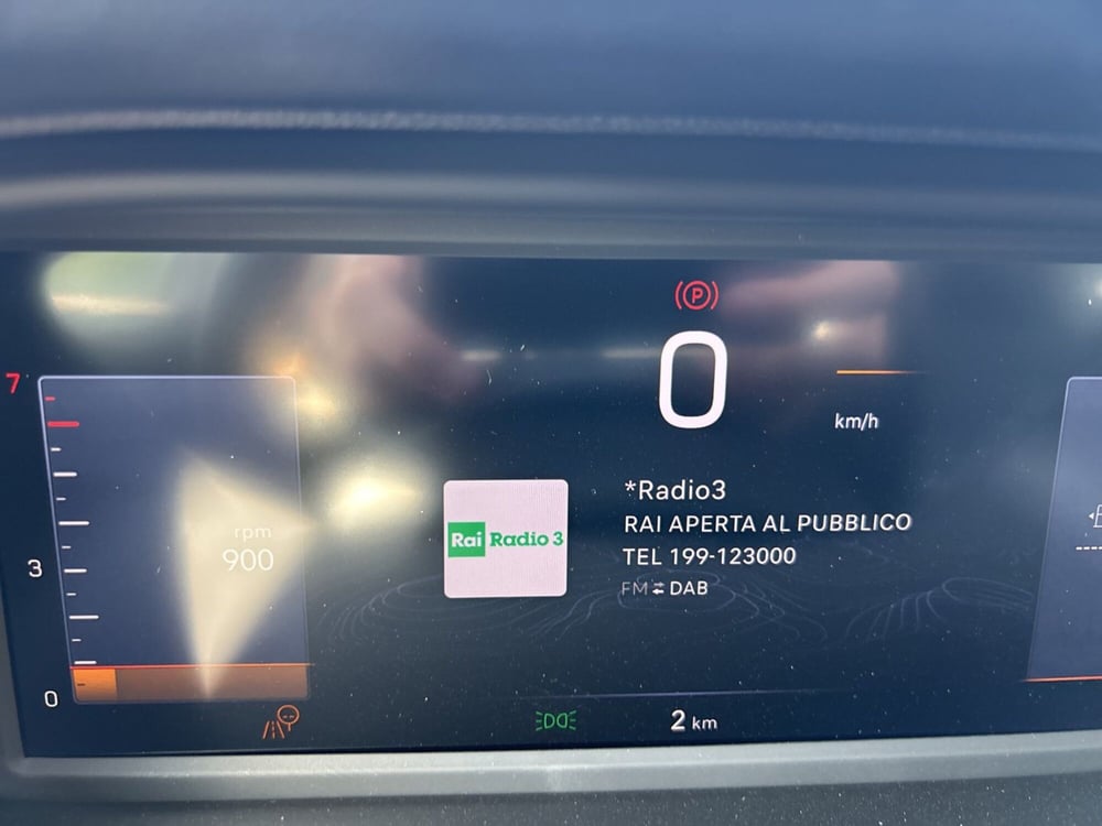 Jeep Avenger nuova a Roma (17)