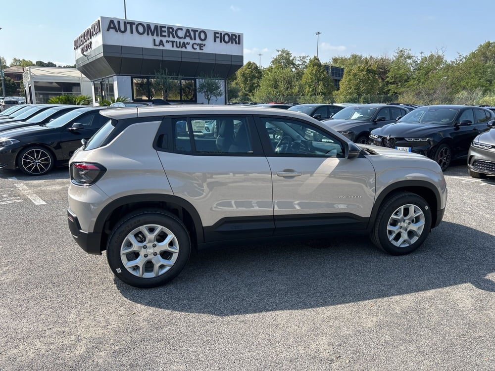 Jeep Avenger nuova a Roma (6)