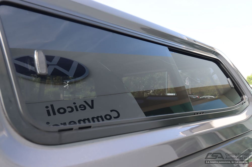 Volkswagen Amarok nuova a Bologna (15)