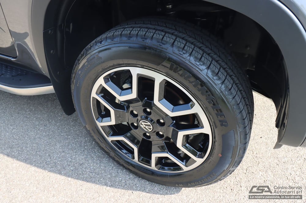 Volkswagen Amarok nuova a Bologna (3)