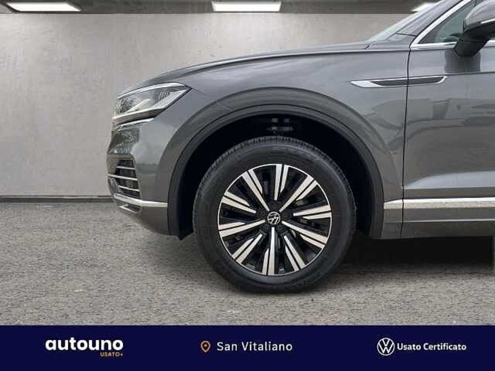 Volkswagen Touareg usata a Napoli (10)