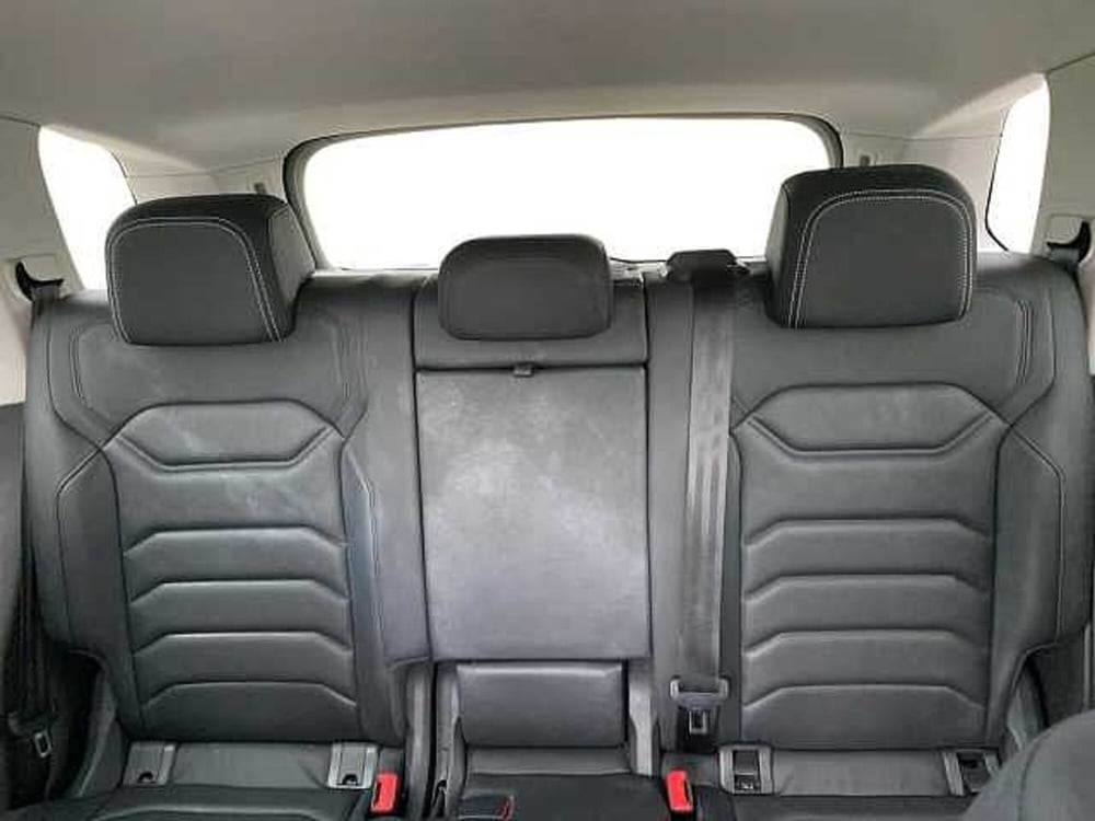 Volkswagen Touareg usata a Napoli (15)