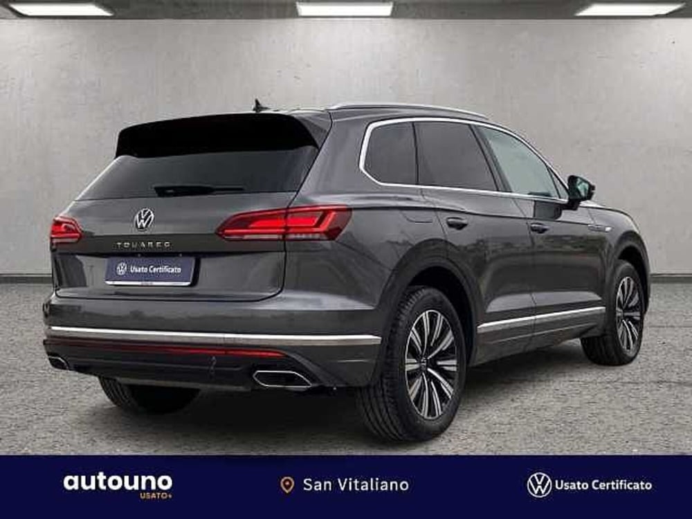 Volkswagen Touareg usata a Napoli (5)