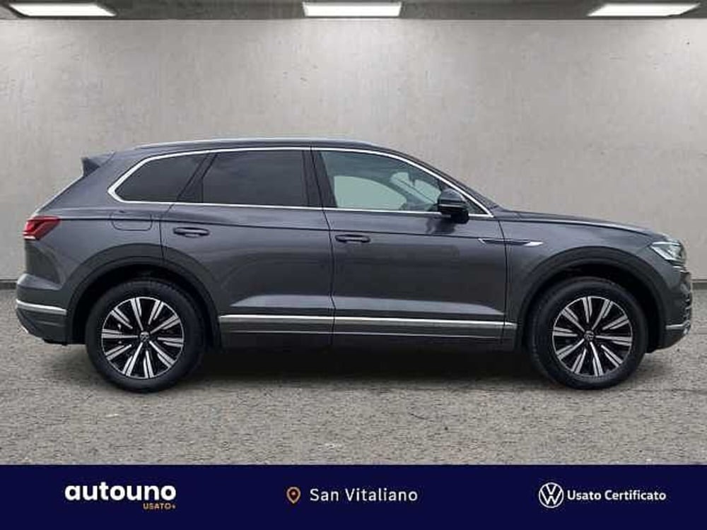Volkswagen Touareg usata a Napoli (6)