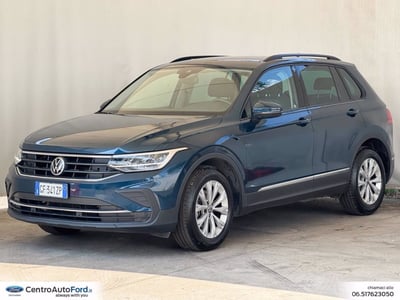 Volkswagen Tiguan 2.0 TDI SCR Life del 2021 usata a Albano Laziale