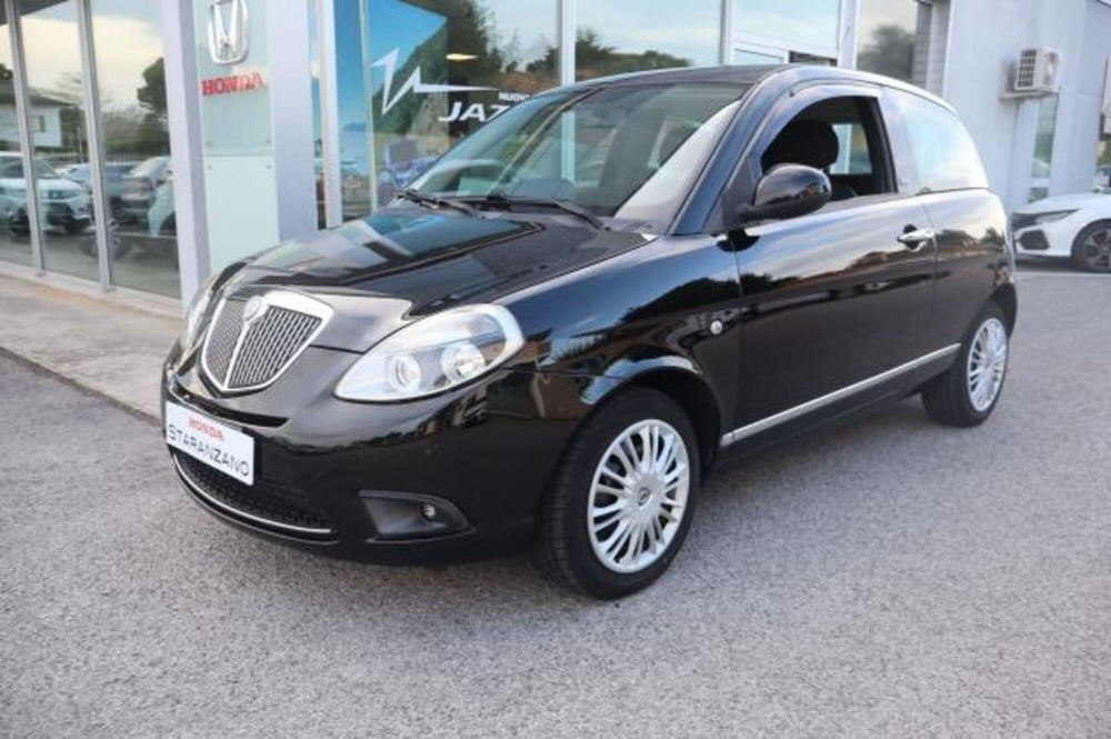 Lancia Ypsilon usata a Gorizia (2)