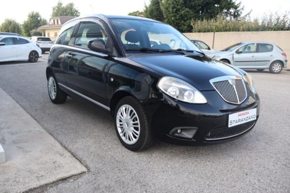 Lancia Ypsilon usata a Gorizia (3)
