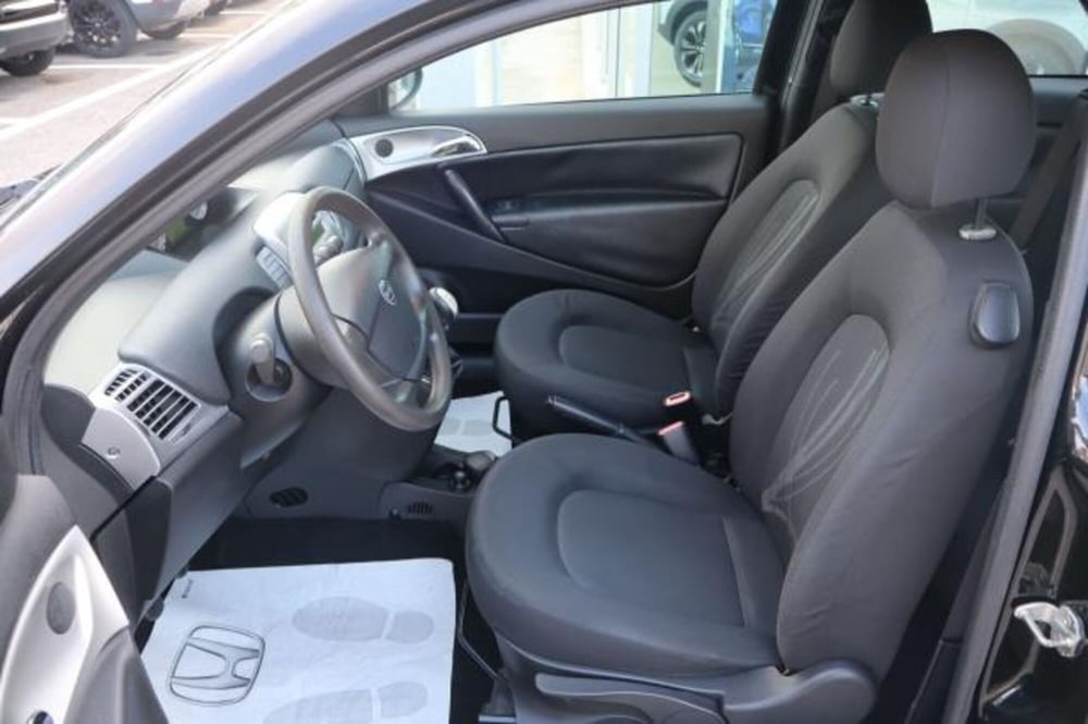 Lancia Ypsilon usata a Gorizia (6)