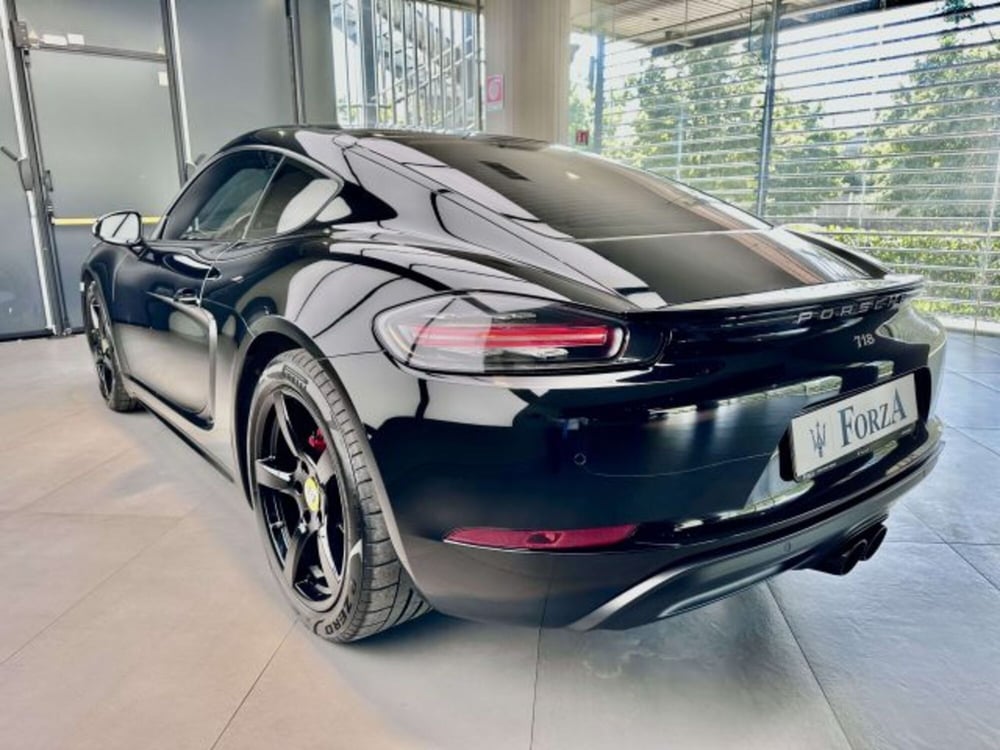 Porsche 718 Cayman  usata a Torino (8)
