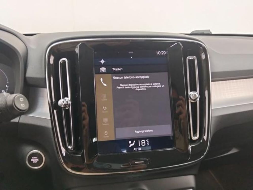 Volvo XC40 usata a Como (15)