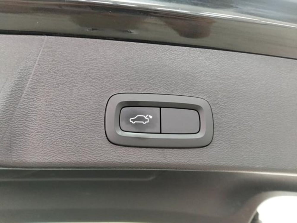Volvo XC40 usata a Como (19)