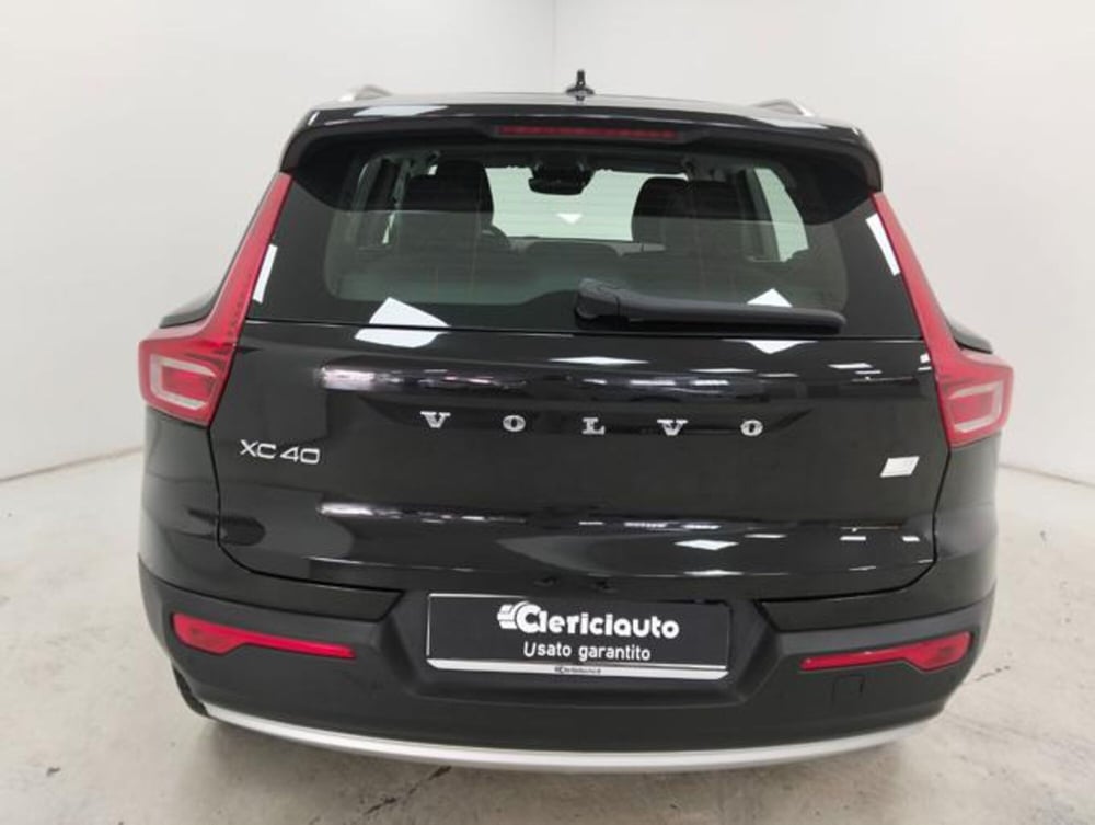 Volvo XC40 usata a Como (7)
