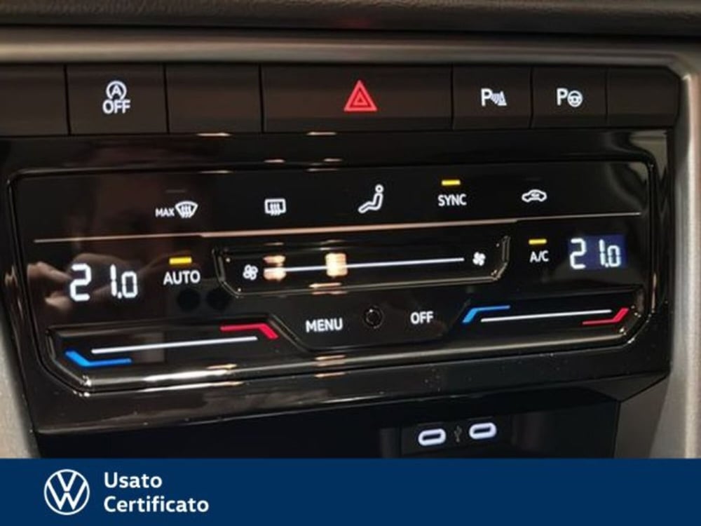 Volkswagen T-Roc nuova a Vicenza (14)