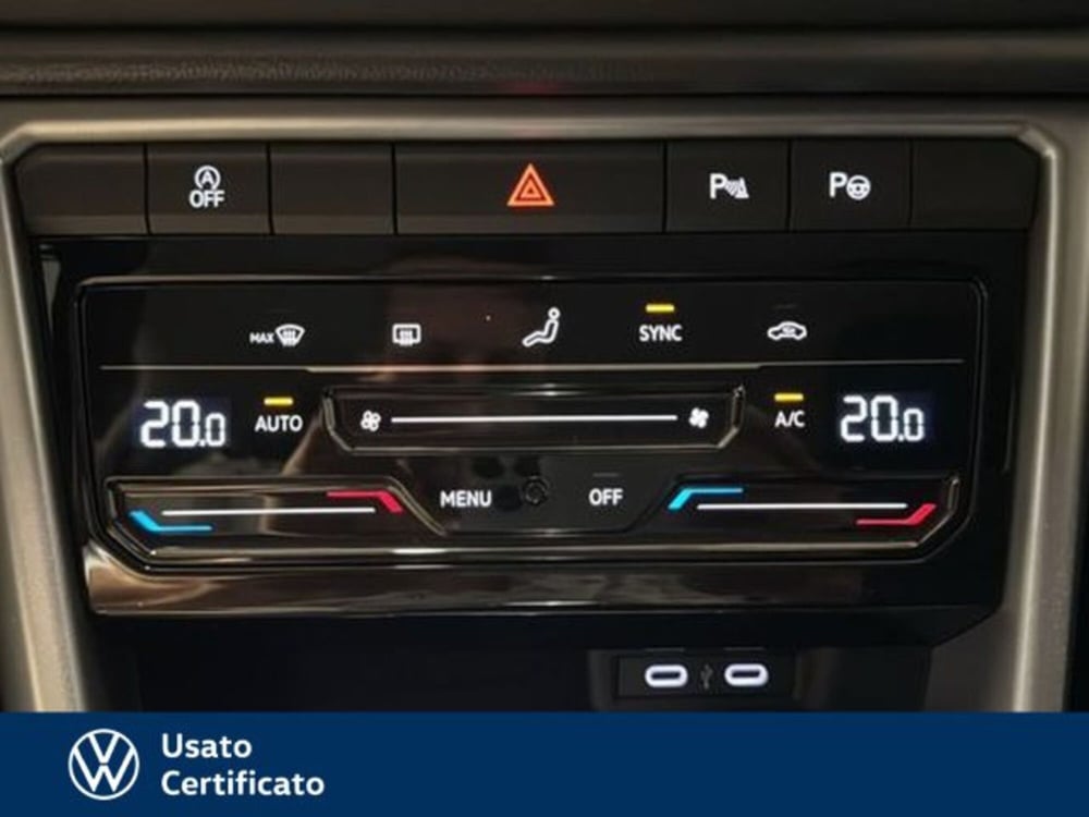 Volkswagen T-Roc nuova a Vicenza (14)