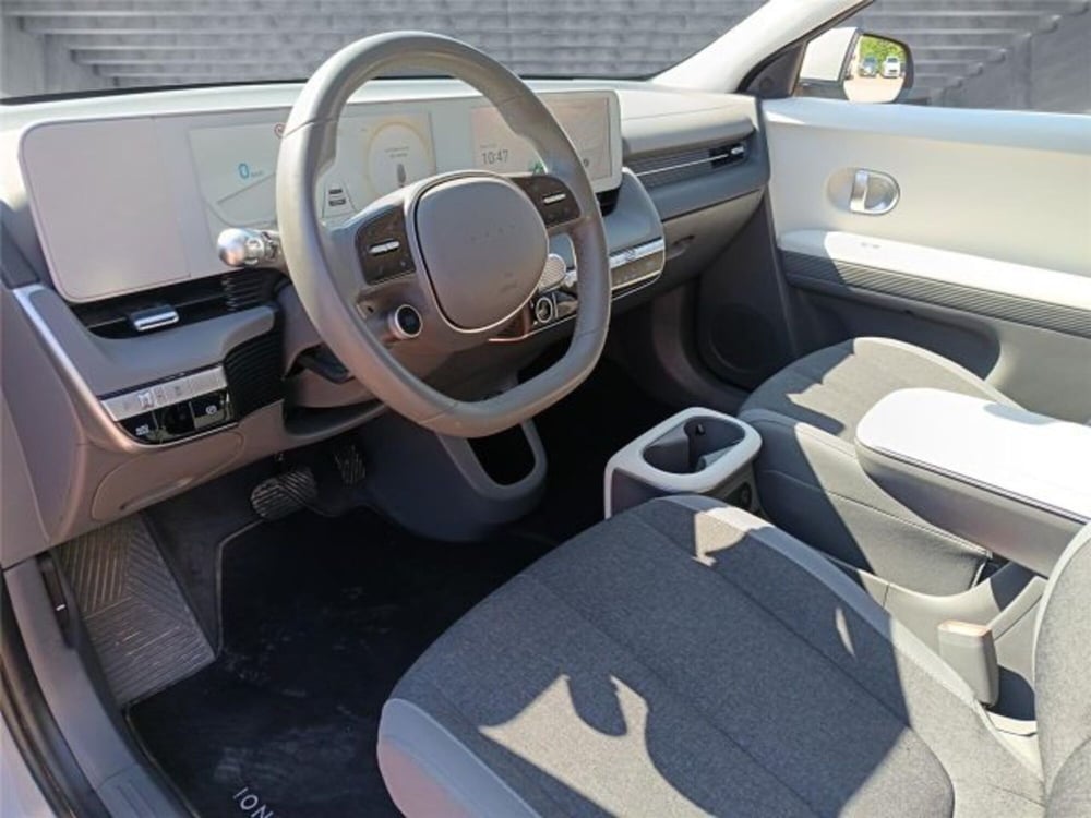Hyundai Ioniq 5 usata a Bari (10)