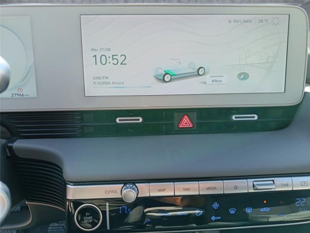 Hyundai Ioniq 5 usata a Bari (17)