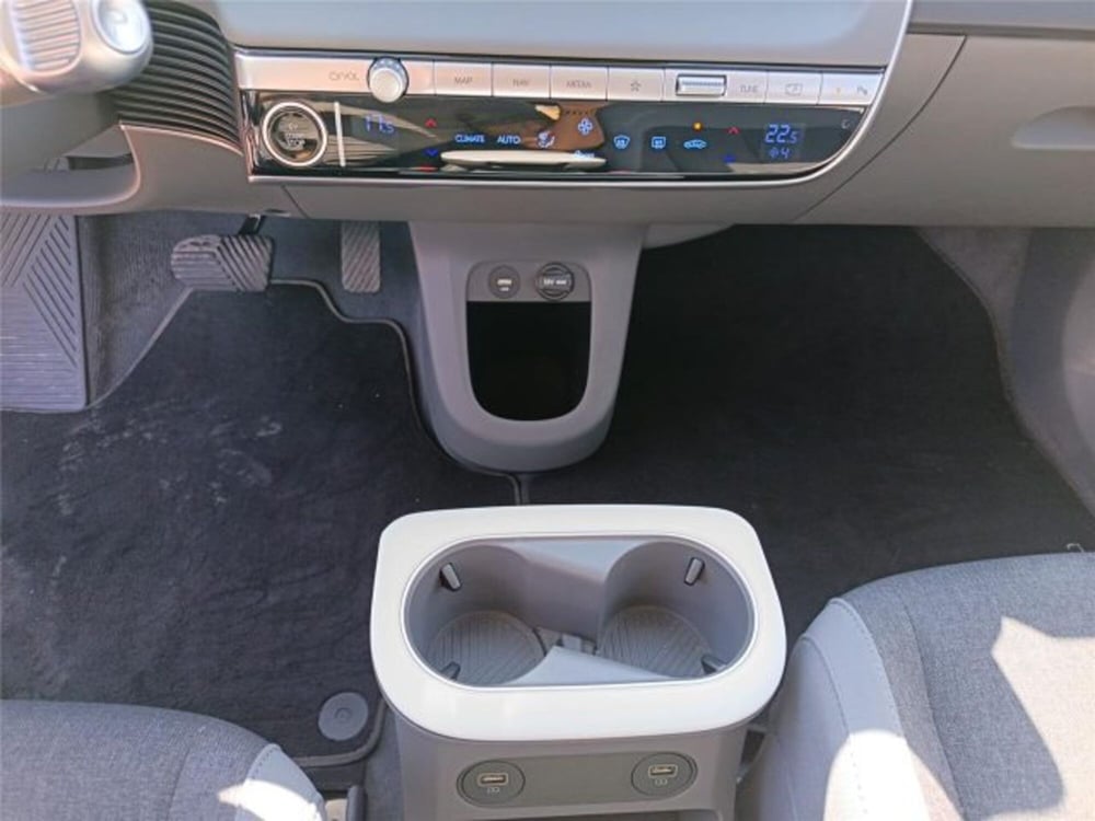 Hyundai Ioniq 5 usata a Bari (19)
