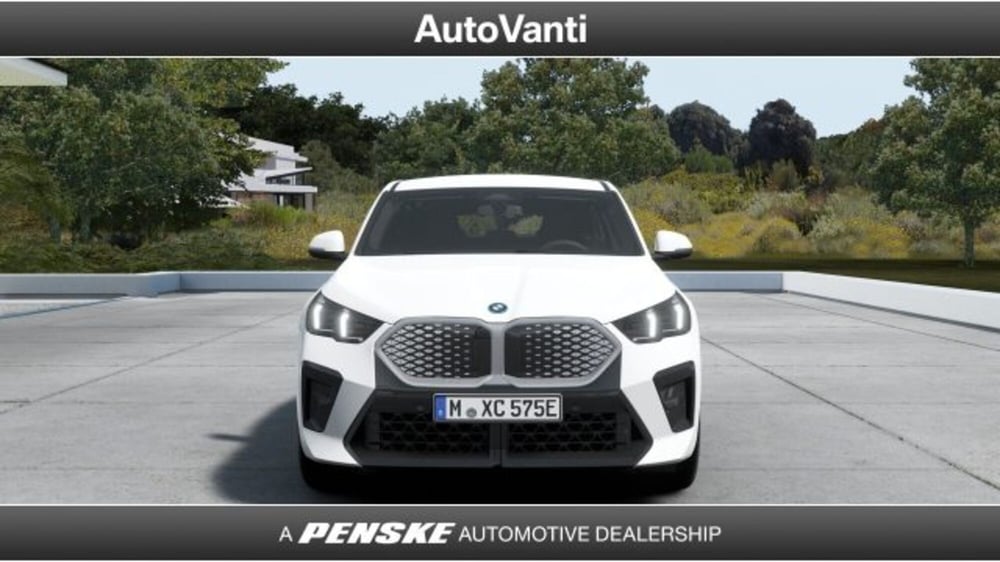 BMW iX2 nuova a Bologna (5)