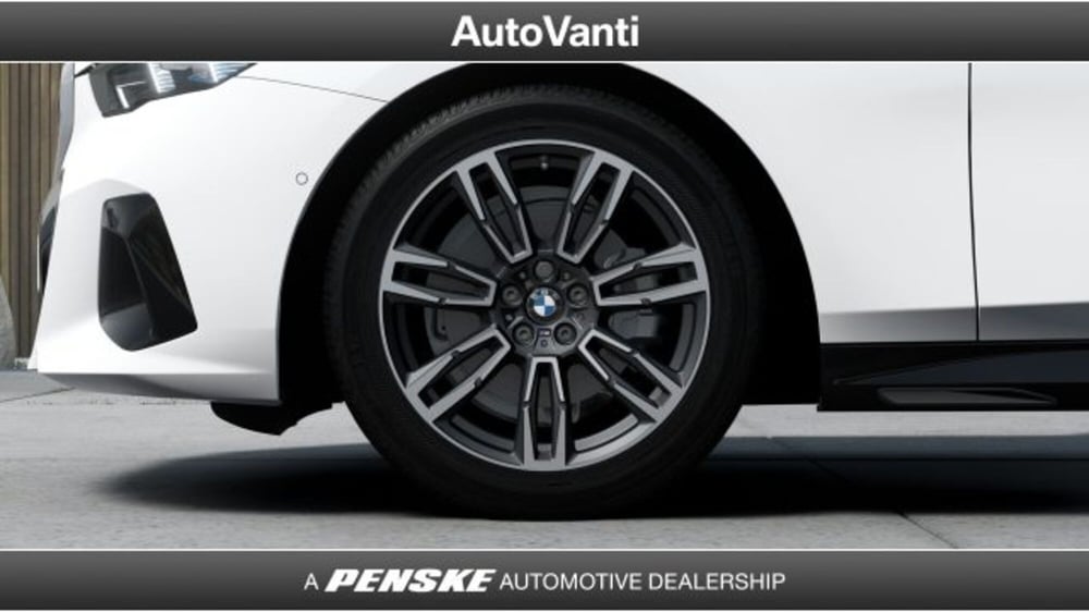 BMW Serie 5 nuova a Bologna (6)