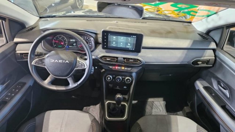 Dacia Jogger usata a Lucca (14)