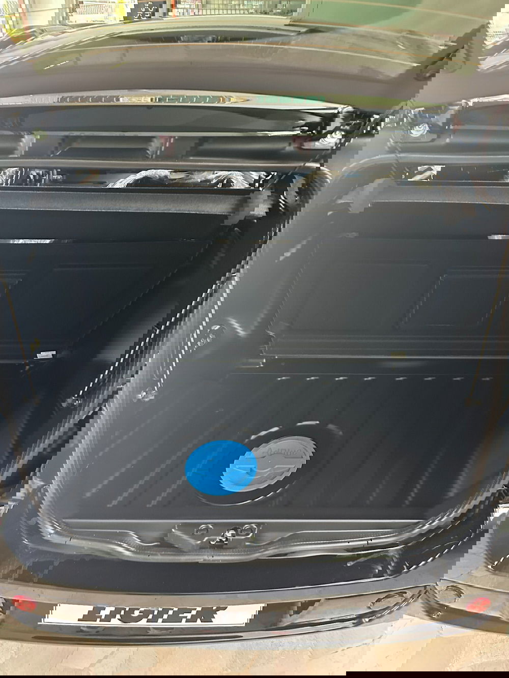 Ligier Myli nuova a Milano (2)