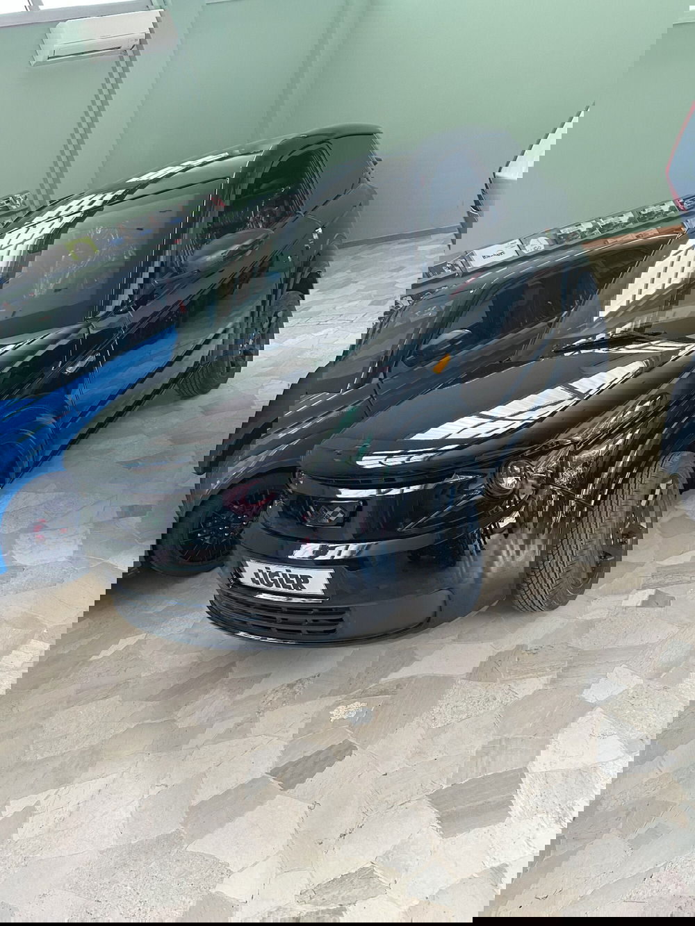 Ligier Myli nuova a Milano (3)