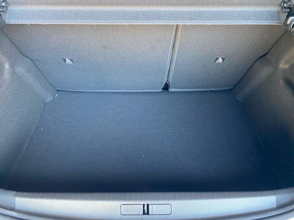 Peugeot 208 nuova a Torino (9)