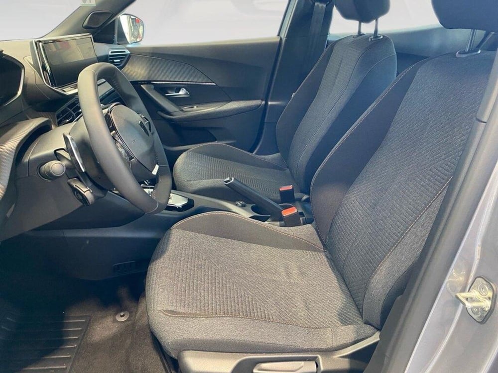Peugeot 2008 nuova a Torino (7)