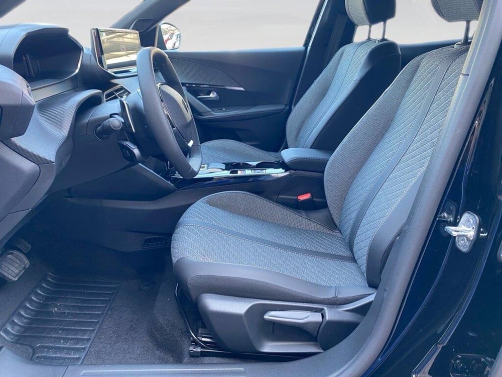 Peugeot 2008 nuova a Torino (7)