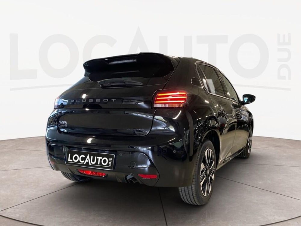 Peugeot 208 nuova a Torino (4)