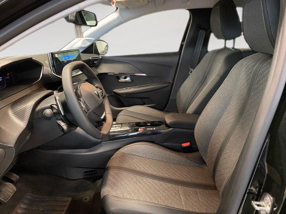 Peugeot 208 nuova a Torino (7)