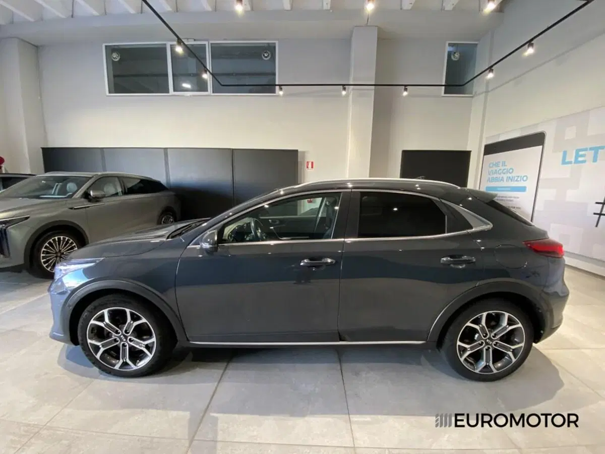 Kia XCeed usata a Bari (11)