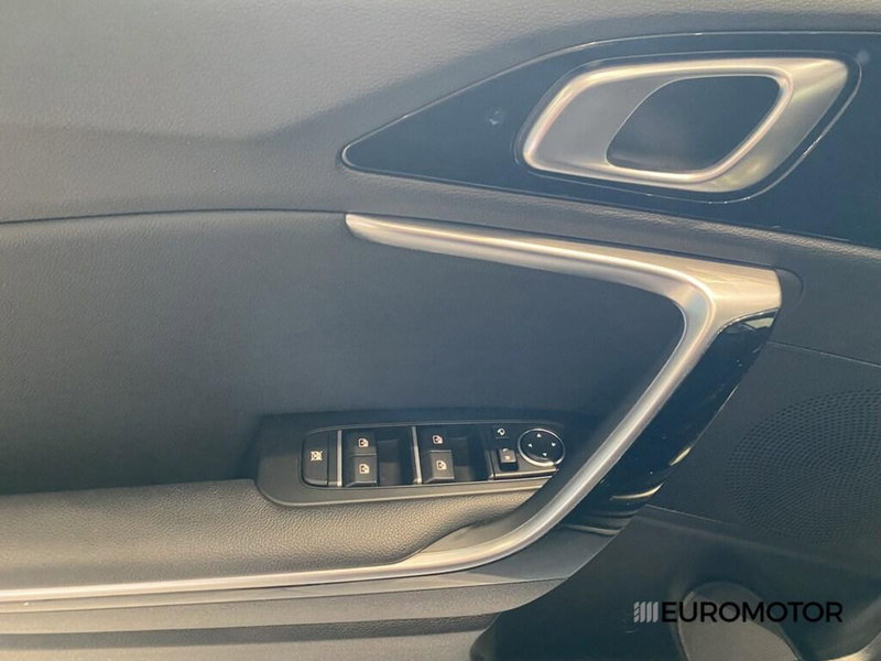 Kia XCeed usata a Bari (12)