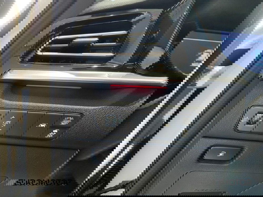 Kia Niro usata a Bari (12)