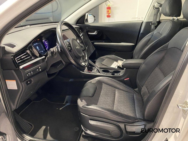 Kia Niro usata a Bari (14)