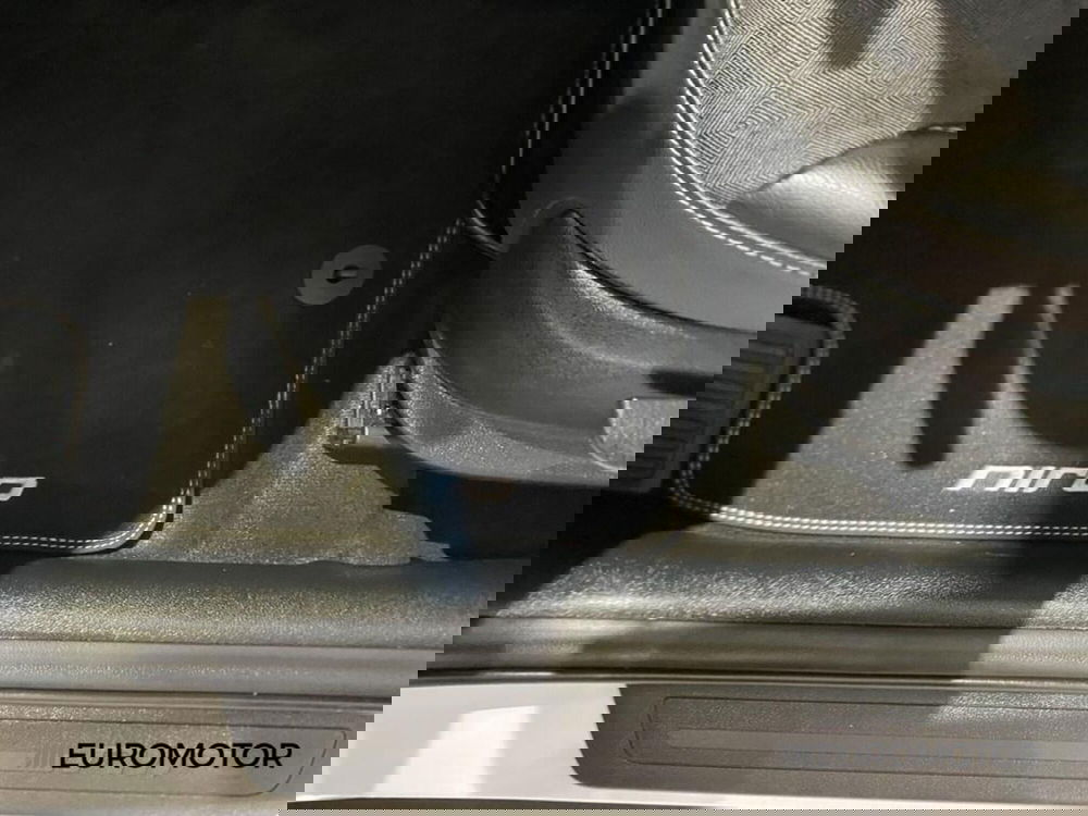 Kia Niro usata a Bari (15)