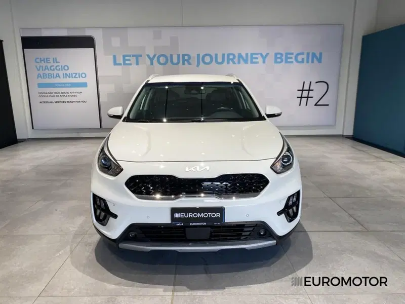 Kia Niro usata a Bari (2)