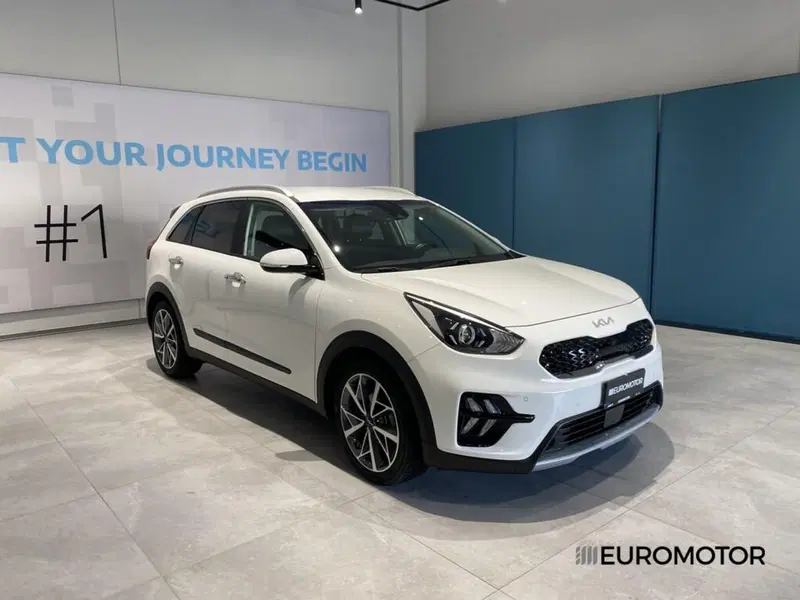 Kia Niro usata a Bari (3)