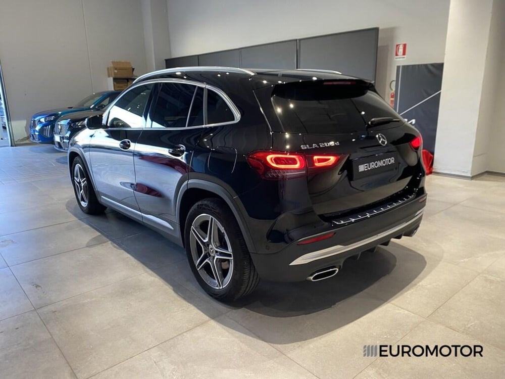 Mercedes-Benz GLA SUV usata a Bari (10)