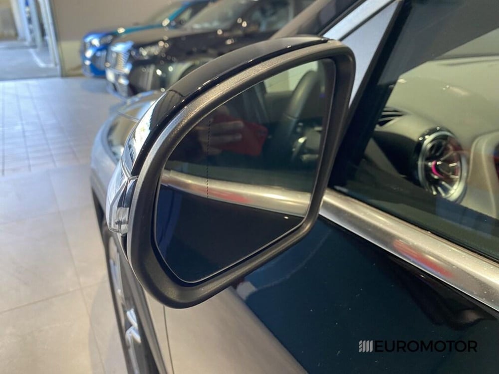 Mercedes-Benz GLA SUV usata a Bari (13)