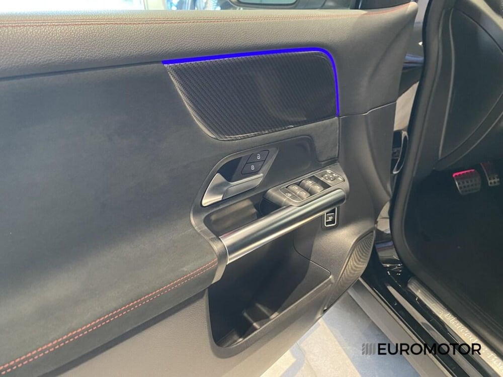 Mercedes-Benz GLA SUV usata a Bari (14)