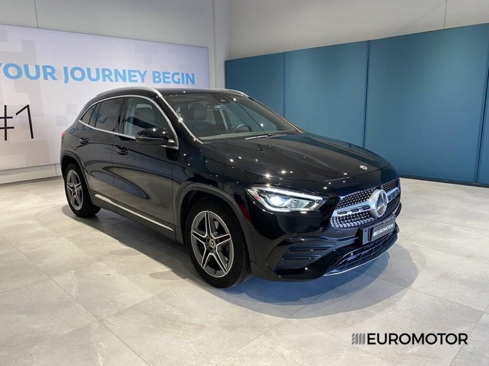 Mercedes-Benz GLA SUV usata a Bari (3)