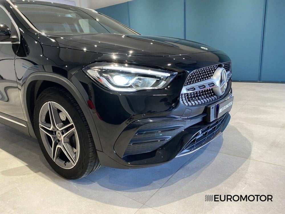 Mercedes-Benz GLA SUV usata a Bari (4)