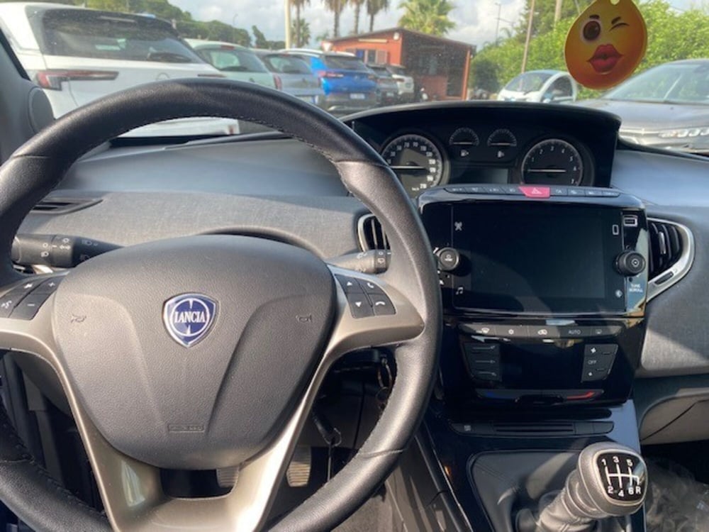 Lancia Ypsilon usata a Catania (10)
