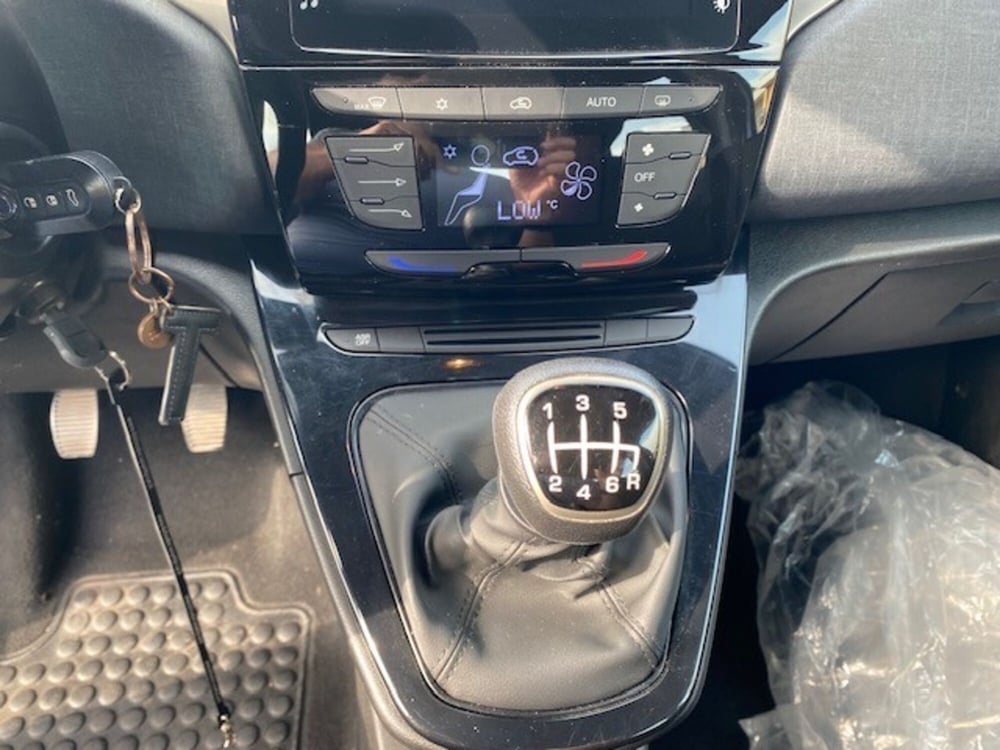Lancia Ypsilon usata a Catania (13)