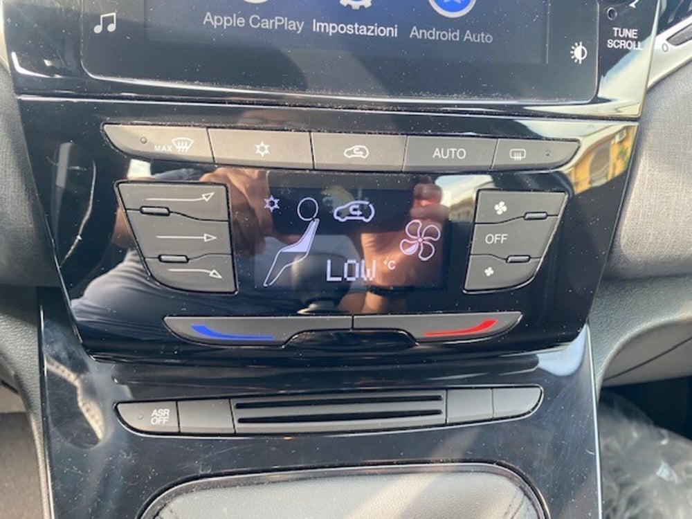 Lancia Ypsilon usata a Catania (14)