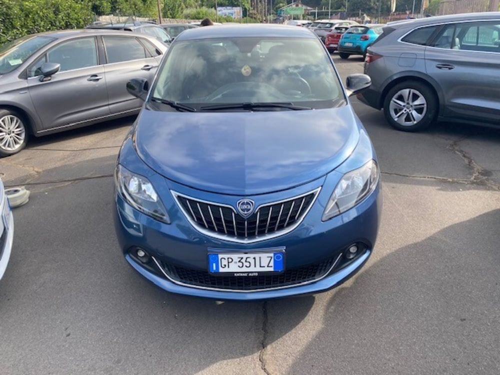 Lancia Ypsilon usata a Catania (2)