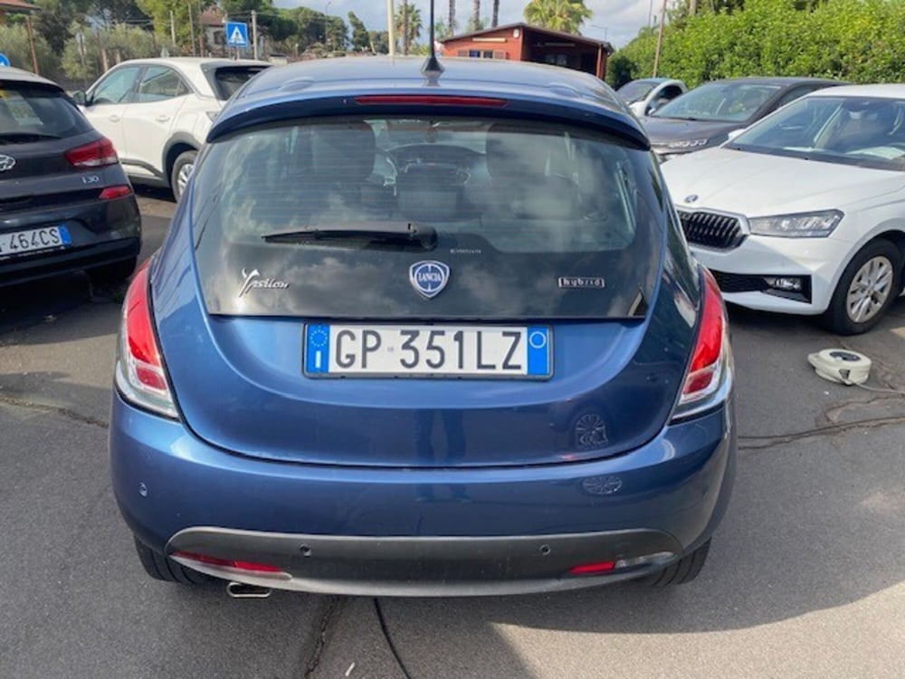 Lancia Ypsilon usata a Catania (6)