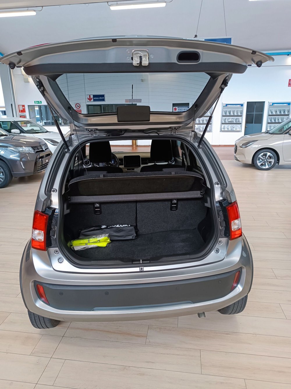 Suzuki Ignis usata a Lecco (8)
