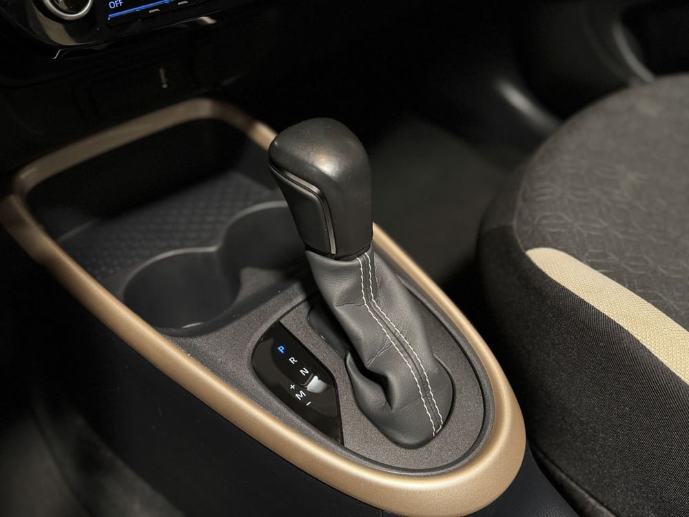 Toyota Aygo X usata a Brescia (12)